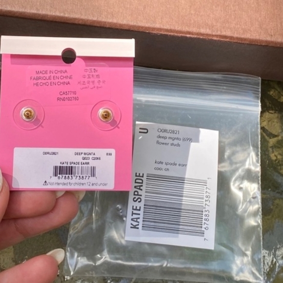 Kate Spade NEW Pink Floral Stud Earrings - Picture 2 of 2